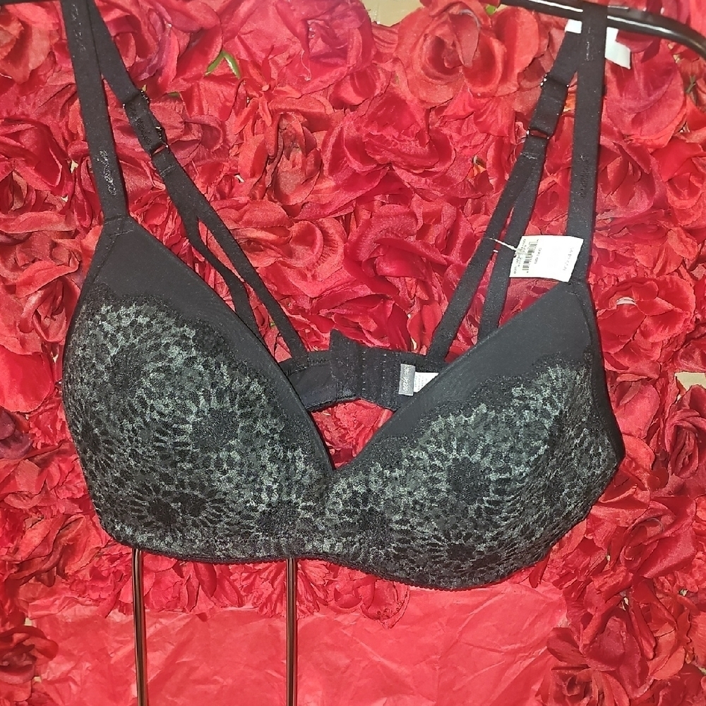 Aerie NWT Midnight Black Floral Bra Size 38C